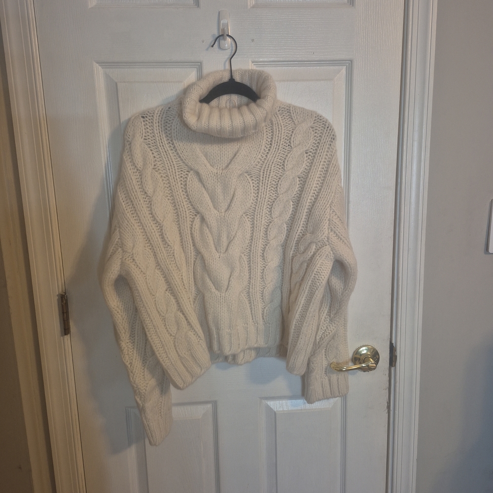 Roller Rabbit Cream Cable Knit Turtleneck Sweater